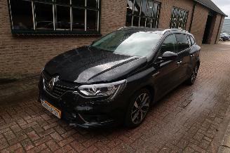 Coche accidentado Renault Mégane Renault Megane Estate 1.3 TCe Bose 2020/8