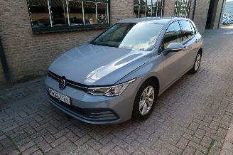 Vaurioauto  passenger cars Volkswagen Golf Volkswagen Golf 1.0 TSI Life 2022/7