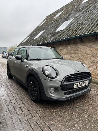 Unfallwagen Mini One  2019/4