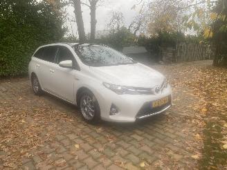 Unfallwagen Toyota Auris Touring Sports AUTOMAAT 1.8 Hybrid Lease 2014/10