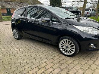 Ford Fiesta 1.25 Titanium picture 12