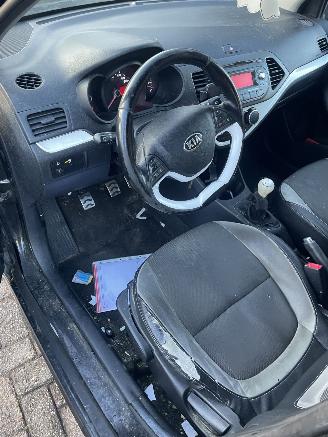 Kia Picanto  picture 8