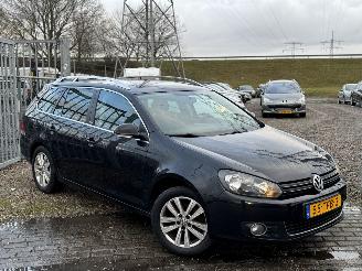 krockskadad bil auto Volkswagen Golf Golf variant 1.2 TSi Style Bluemotion 2012/1