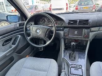 BMW 5-serie 525i M-Pakket picture 16