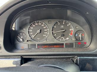 BMW 5-serie 525i M-Pakket picture 9