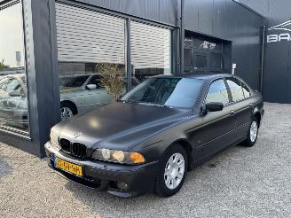 skadebil auto BMW 5-serie 525i M-Pakket 2001/3