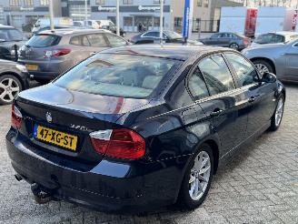 BMW 3-serie 320i High Executive picture 5