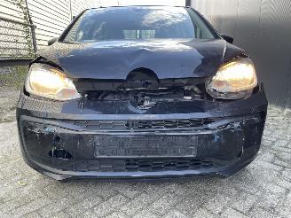 damaged passenger cars Volkswagen Up! 1.0 BMT move Up! 2020/9