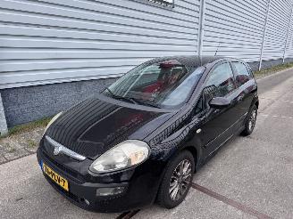 uszkodzony samochody osobowe Fiat Punto Evo 1.3 M-jet Dynamic 2011/2