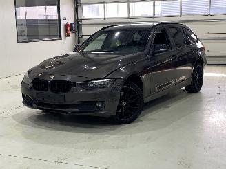 krockskadad bil auto BMW 3-serie 3-Reeks (2012) Touring (F31) 2013/7