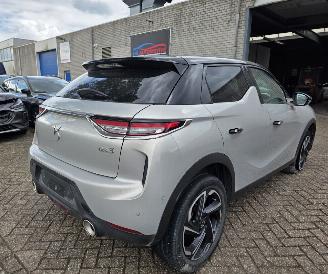 Auto incidentate DS Automobiles DS 3 Crossback Grand-Chic Automaat Leder Head-Up Navi Matrix-Led Camera Massage Sport-Mode 114KW/155PK 2021/4