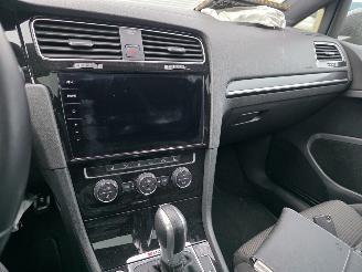 Volkswagen Golf R 310 Performance Akrapovic DSG Pano Virtual Race-Mode Led Camera Sterrenhemel Sfeerverl. Stoelverw. 228KW/310PK picture 16