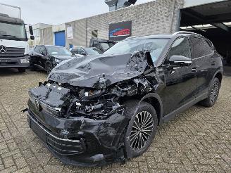 Unfallwagen Volkswagen Tiguan 1.5 eTSI DSG IQ-Light 360View Virtual Keyless Sfeerverl. Acc Lane-Assist 1/2Leder Trekhaak 2025/3