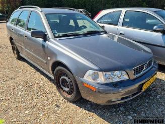 Autoverwertung Volvo V-40 V40 (VW), Combi, 1995 / 2004 2.0 16V Turbo 2003/5