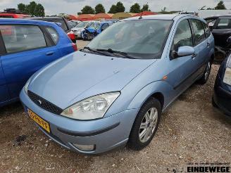 Salvage car Ford Focus Focus 1, Hatchback, 1998 / 2004 1.6 16V 2004/10