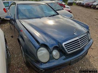 Mercedes CLK CLK (C208), Coupe, 1997 / 2002 2.0 200K Evo 16V picture 3