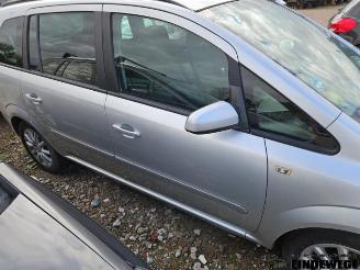 Opel Zafira Zafira (M75), MPV, 2005 / 2015 2.2 16V Direct Ecotec picture 9