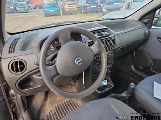 Fiat Punto Punto II (188), Hatchback, 1999 / 2012 1.3 JTD Multijet 16V picture 5