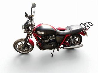 Triumph Bonneville 865 picture 2