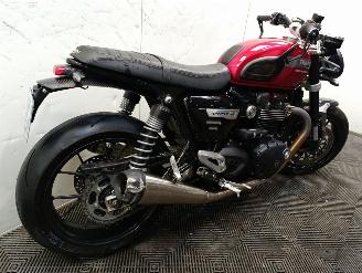 Triumph  1200 SPEEDTWIN picture 3