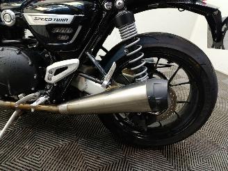 Triumph  1200 SPEEDTWIN picture 14