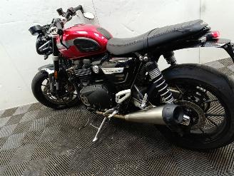 Triumph  1200 SPEEDTWIN picture 6