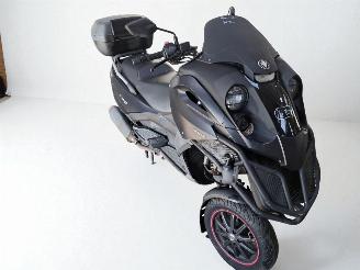 krockskadad bil bromfiets Gilera  FUOCO 2013/11