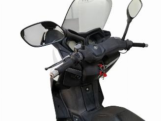 Yamaha  XMAX picture 16