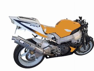 Honda CBR 900 RR picture 3