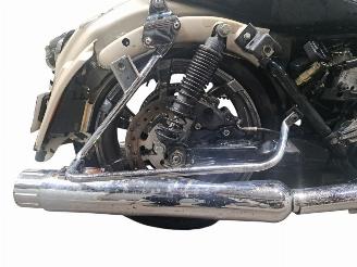 Harley-Davidson Street Glide CVO picture 12