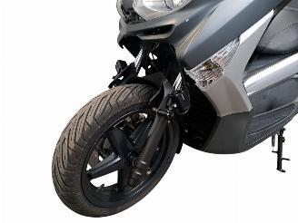 Yamaha  XMAX picture 13