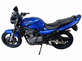 Kawasaki ER - 5  picture 3