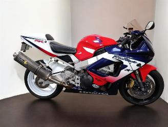 skadebil motor Honda CBR 900 RR 2000/4