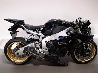 Honda CBR 1000  picture 21