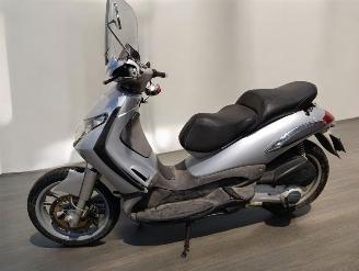 Piaggio  BEVERLY picture 3