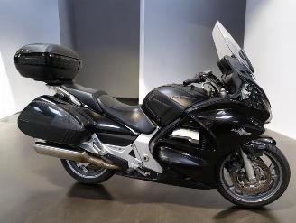 skadebil motor Honda Pan European  2014/10