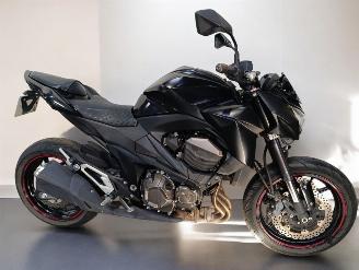 skadebil motor Kawasaki Z 800  2014/7