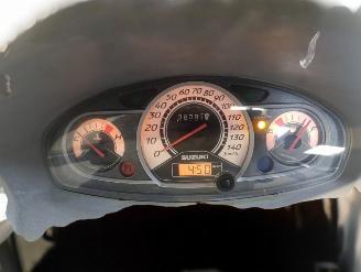 Suzuki  BURGMAN picture 15