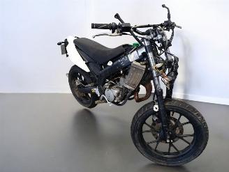 uszkodzony motocykle Derbi  SM XTREM 2016/2