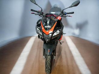 Aprilia Tuono  picture 2