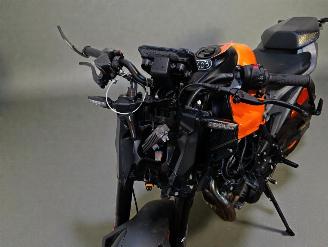 KTM 990 Super Duke  picture 12