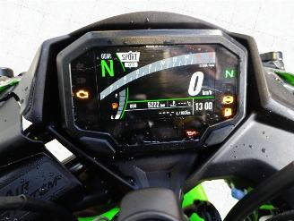 Kawasaki ZXR 400  picture 3