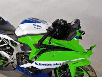 Kawasaki ZXR 400  picture 14