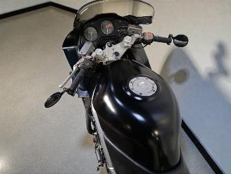 Honda VFR 750 F picture 10