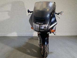 Honda VFR 750 F picture 16