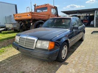 begagnad bil auto Mercedes E-klasse 230 *Klima* 1991/4