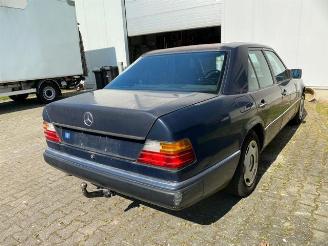 Mercedes E-klasse 230 *Klima* picture 7