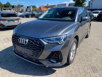 Damaged car Audi Q3 Sportback 45 TFSIe S line *NAVI - KAM* 2023/11