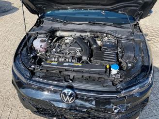 Volkswagen Golf Variant 1.5 eTSI DSG R-Line *NAVI - MATRIX* picture 10