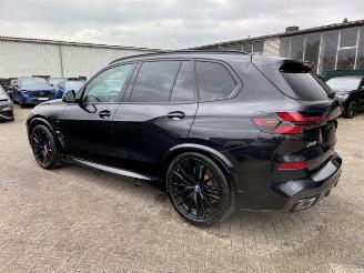 skadebil bus BMW X5 xDrive50e M Sport PRO *PANO- LUFT - 22"* 2024/7